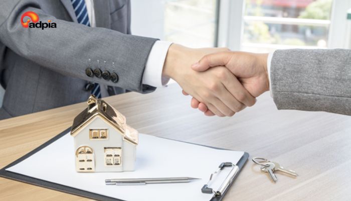 M&ocirc;i giới bất động sản